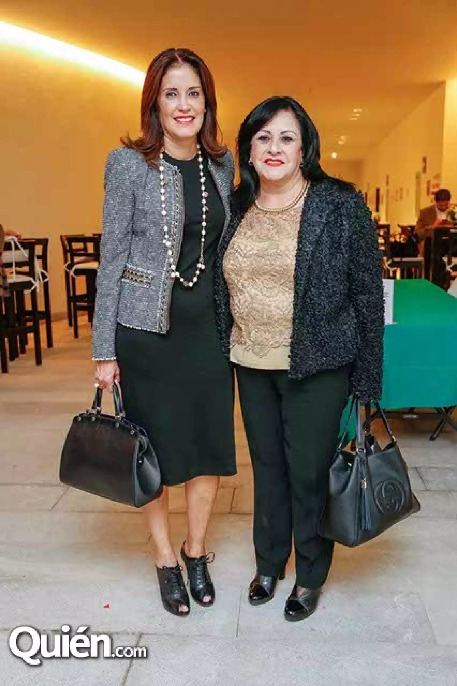 Guadalupe Romero de Olvera y Elizabeth Cravioto