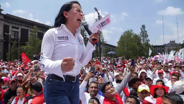 Alejandra del Moral, candidata a la gubernatura del Estado de México por la alianza PRI-PAN-PRD.
