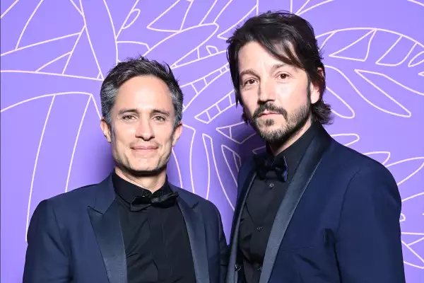 Los Charolastras Diego Luna y Gael García vuelven a hacer mancuerna en la serie La Máquina