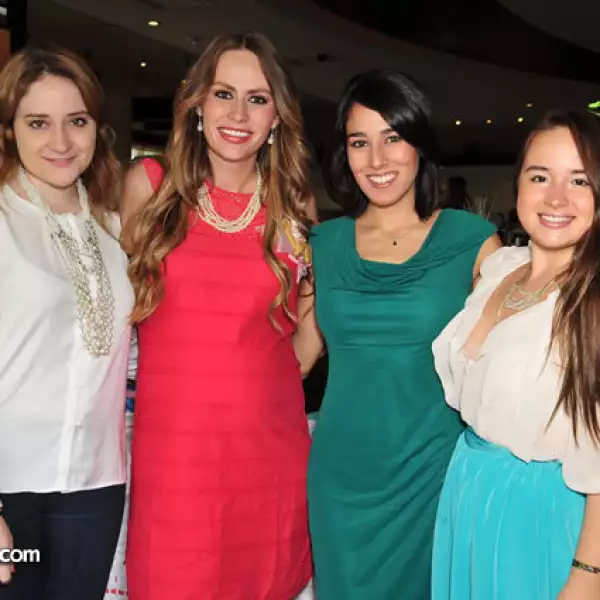 María José Alexander, Arlette Purata, Gilda Colin y Andrea Cruz