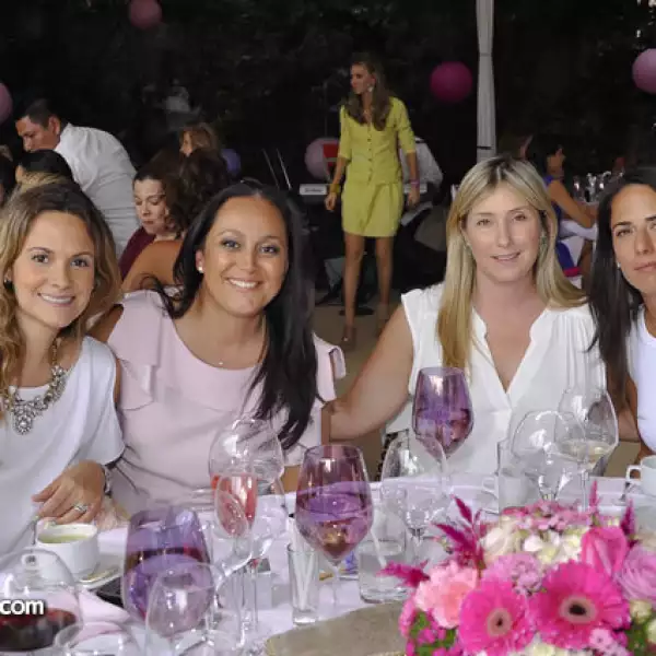 Barbarella González,Sofía Juan Marcos,Ximena Villa Janine de Muñoz de Rivera y Maribel Campos