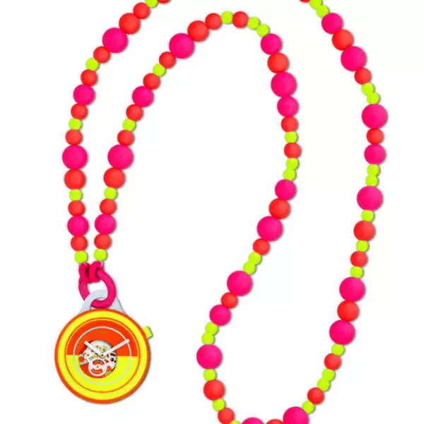 Como collar, Swatch también crea estos divertidos collares intercambiables.