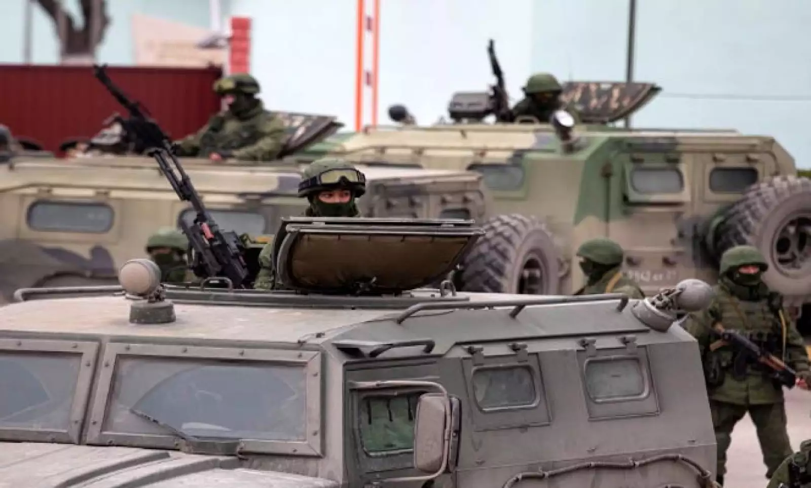 La Cámara alta del Parlamento ruso aprobó el sábado una propuesta del presidente Vladimir Putin para desplegar fuerzas armadas rusas en la región ucraniana de Crimea.