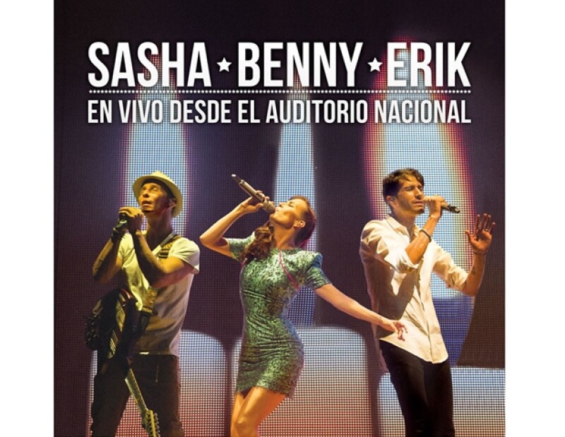 Además de estrenar disco en vivo, SByE recibieron Triple Disco de Platino + Oro por 'Primera Fila'.