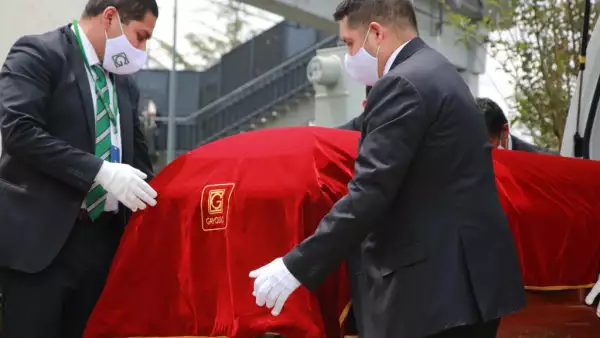 cuerpo-luis-echeverria-lomas-memorial