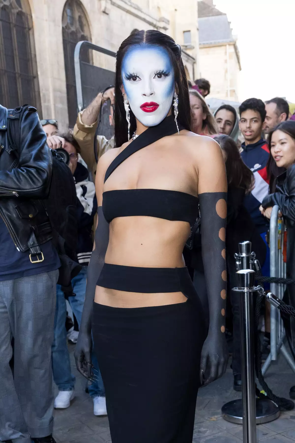 Monot : Outside Arrivals - Paris Fashion Week - Womenswear Spring/Summer 2023