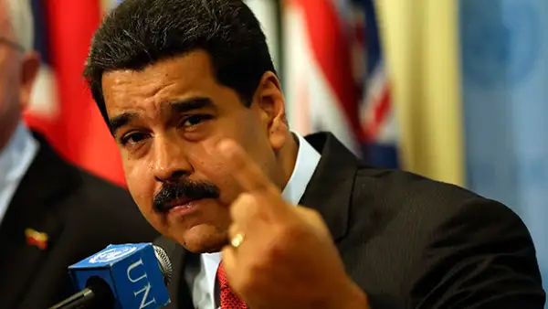 El páis sudamericano enfrenta una crisis de energía eléctrica por lo que buscarán reducir el gasto con esta medida.