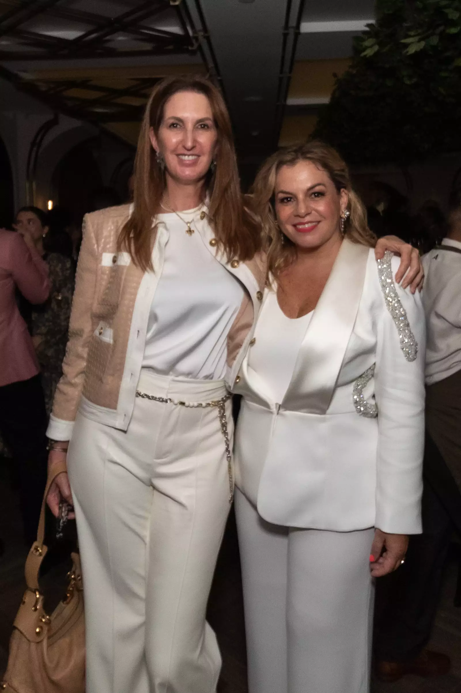 Nury Gonzále, Martha Brockman