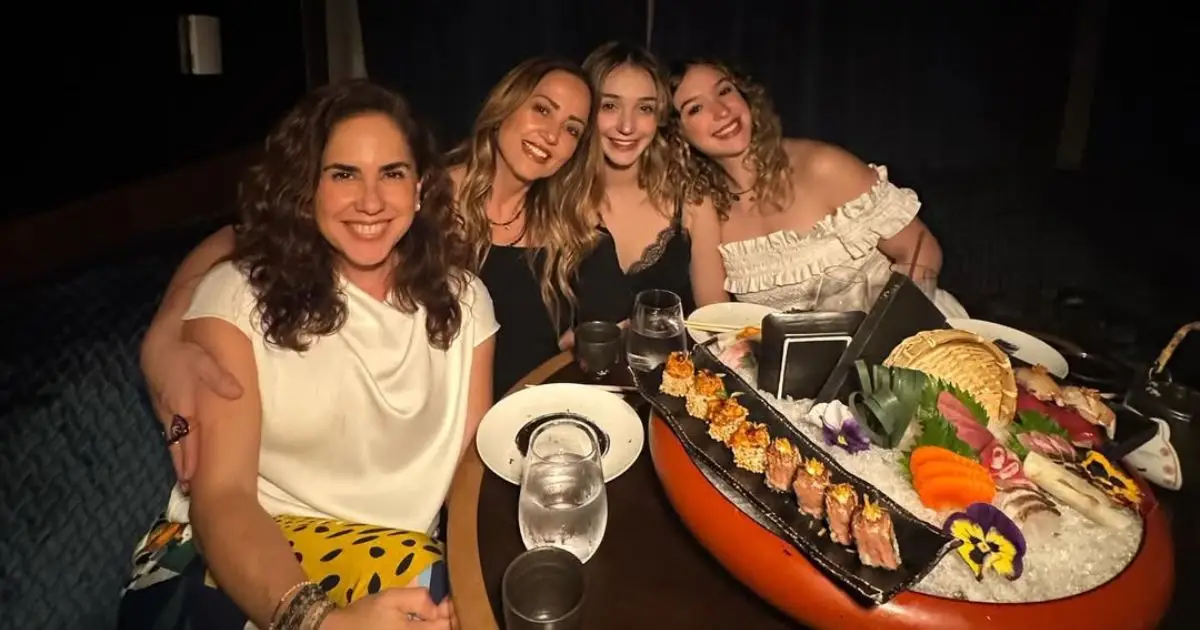 Silvia Lyle, Andrea Legarreta, Nina y Mía