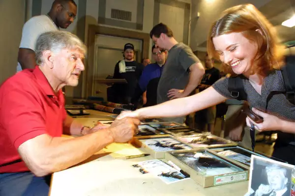 Big Apple Comic Book Art and Toy Show