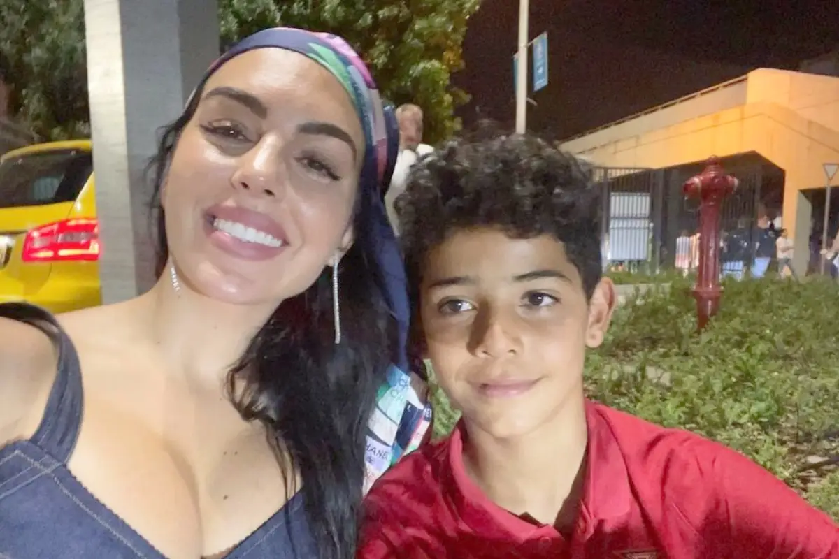 Georgina Rodríguez y Cristiano Ronaldo Jr. 