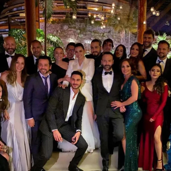 Maite Perroni tuvo algunos amigos famosos en su boda