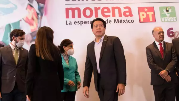 Mario Delgado y aliados