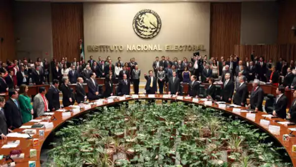 marcha-para-defender-al-ine-