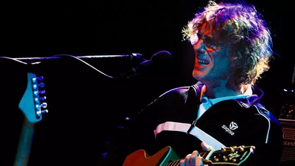 El músico Alberto Spinetta en concierto