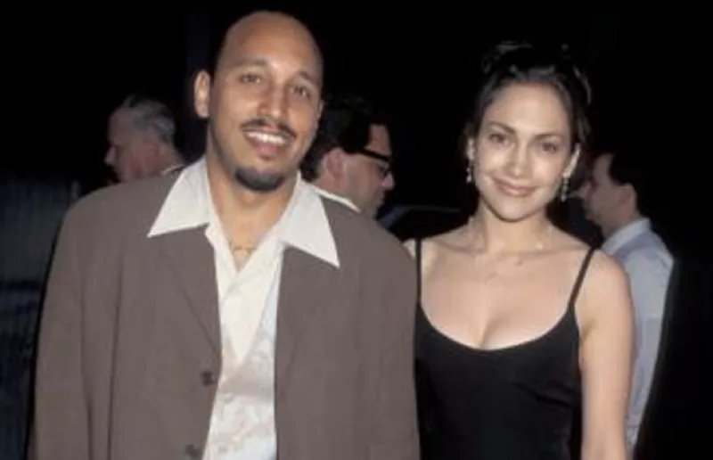 La cantante y actriz ha tenido seis hombres importantes en su vida, sin embargo su amor no ha durado con ninguno. Entérate cuáles han sido las historias.