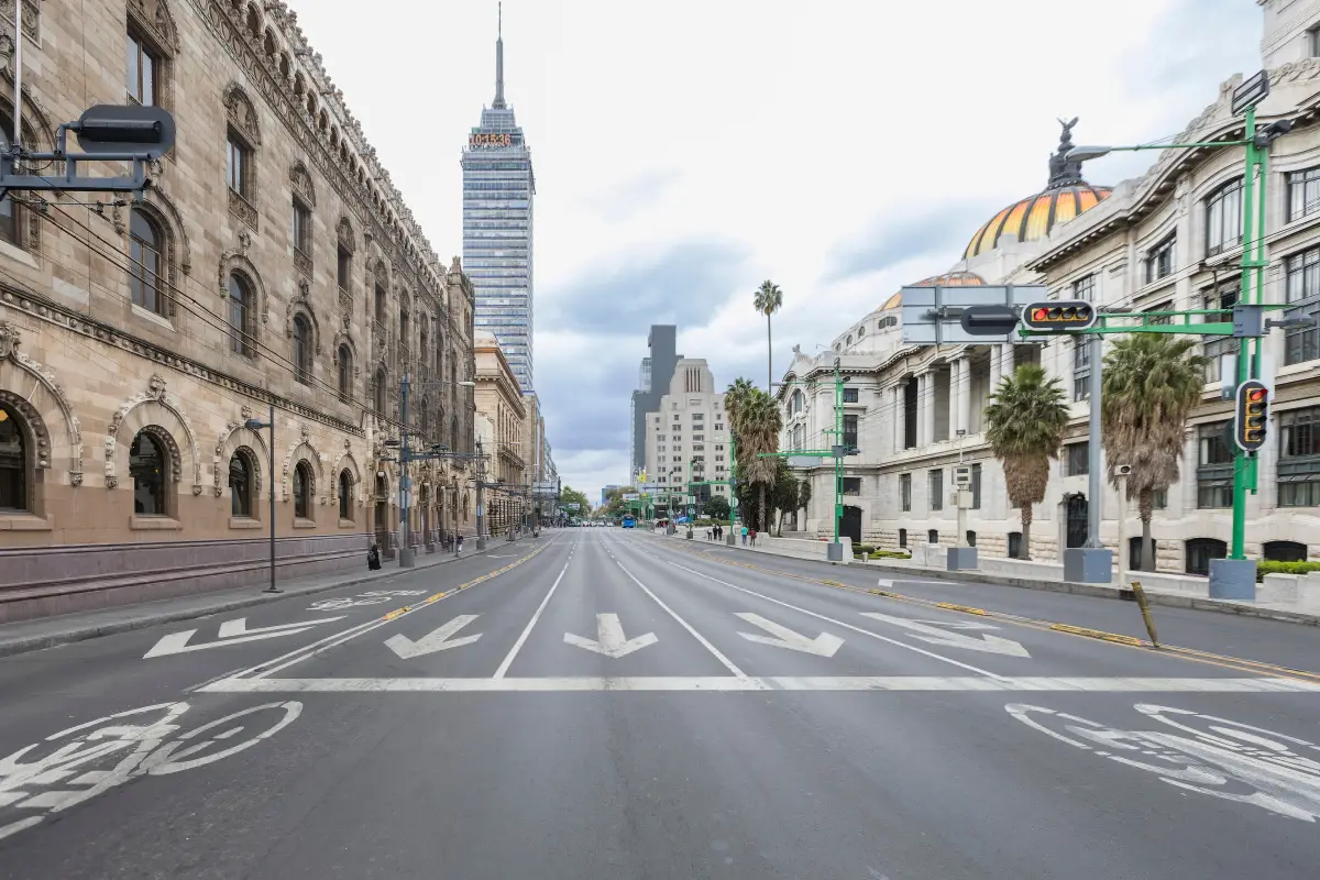 La reforma, enviada a la Cámara de Diputados, plantea que la capital del país tenga el mismo estatus jurídico que las otras 31 entidades.