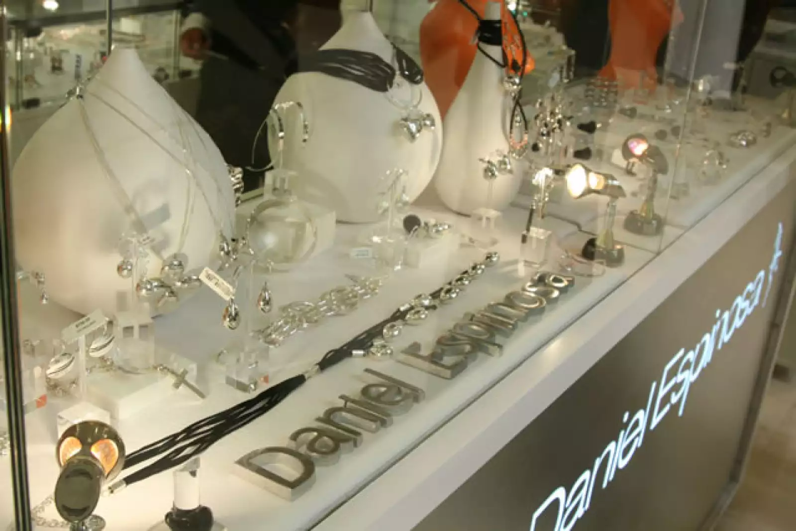 Daniel Espinosa presenta su nueva linea en plata