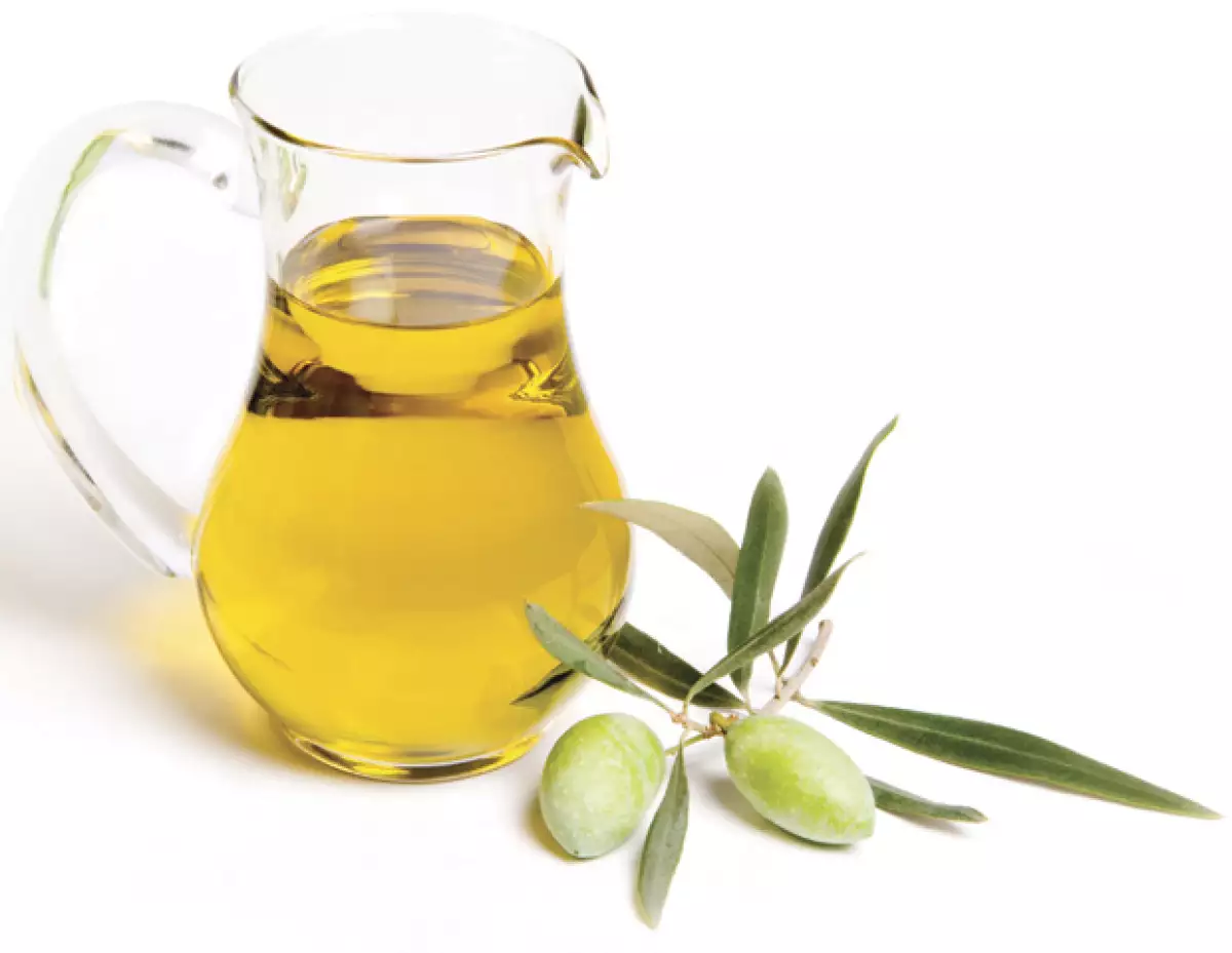 Es momento de dejar de usar productos químicos y empezar a usar productos naturales para combatir la caspa. ¡No te preocupes, será fácil conseguirlos!