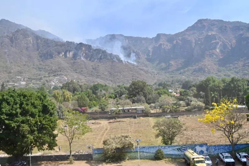 Incendio en Tepoztlan Morelos, cerro del Tepozteco
