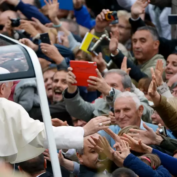 papa Francisco visita Asis