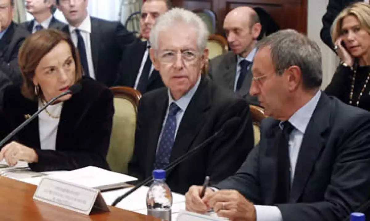 Mario Monti ha estado reuniéndose con partidos, sindicatos, grupos empresariales y otros para generar consenso sobre sus planes anticrisis. (Foto: AP)
