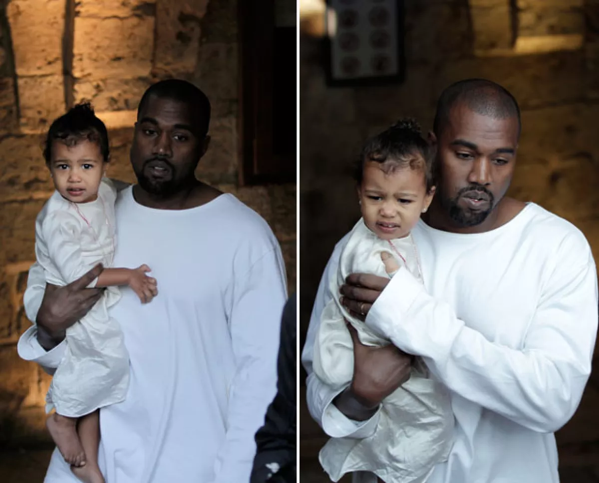 Aunque seguramente fue una ceremonia especial para sus padres, no sabemos si North estaba del todo feliz con el plan.