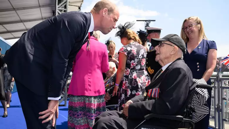Integrantes de la Familia Real británica en la conmemoración previa de los 80 años del Día D