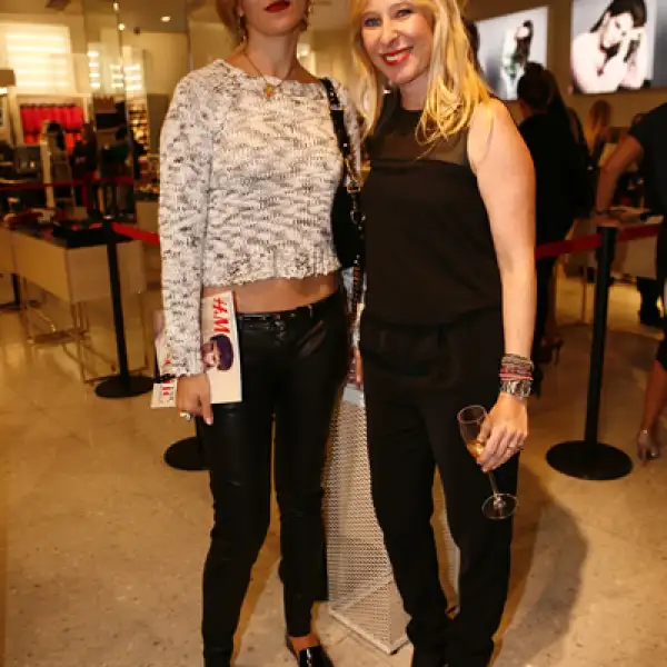 Gabriela Fajer,Vivian Barón
