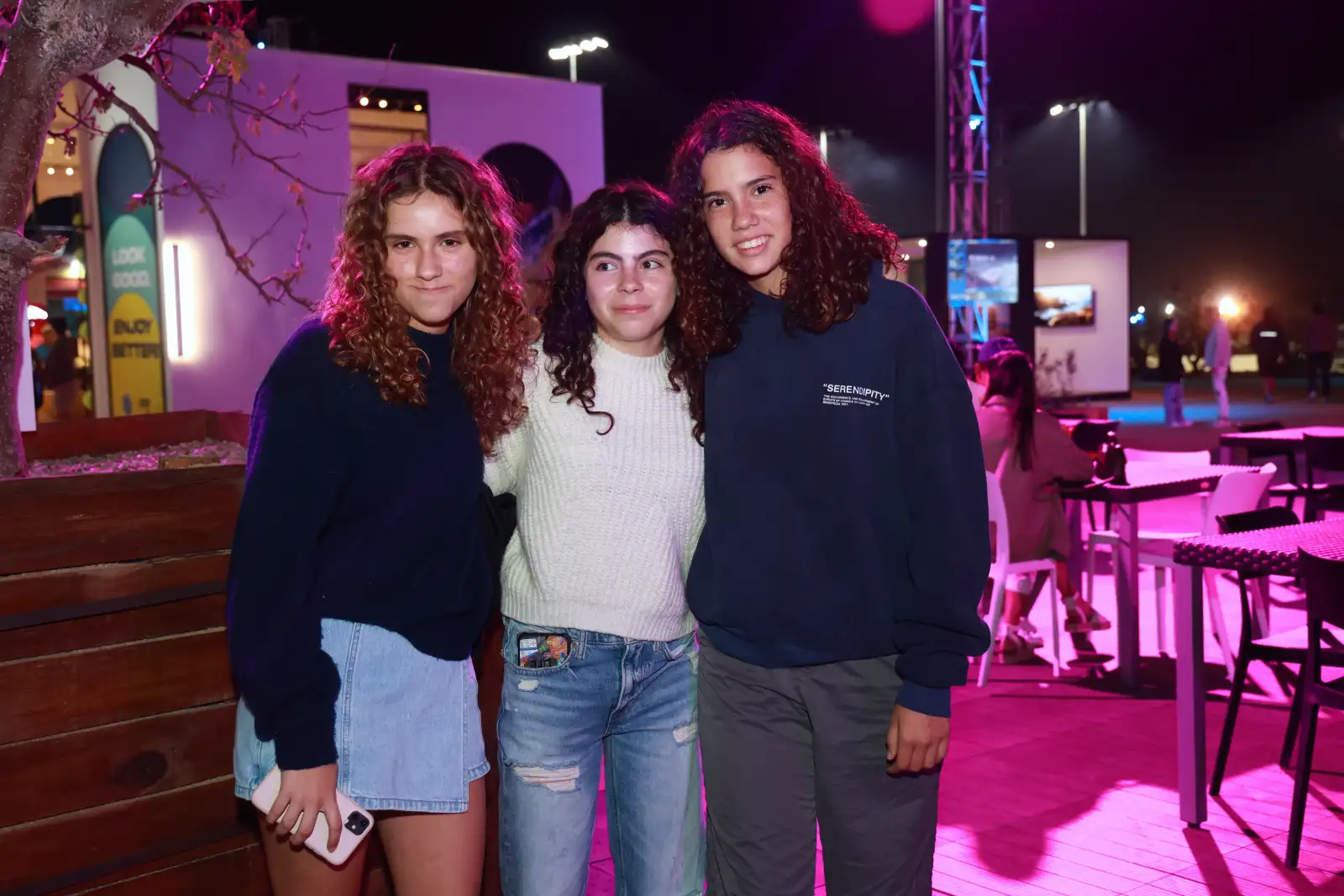 Ana Paula Acuña, Lía Tirado y Emma Pérez 