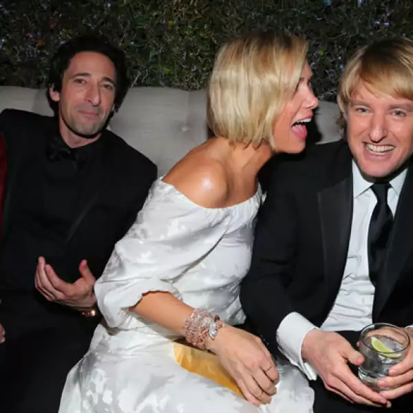 La actriz Kristen Wiig se la pasó de lo más divertido junto a Owen Wilson, Adrien Brody y su novia Lara Lieto.