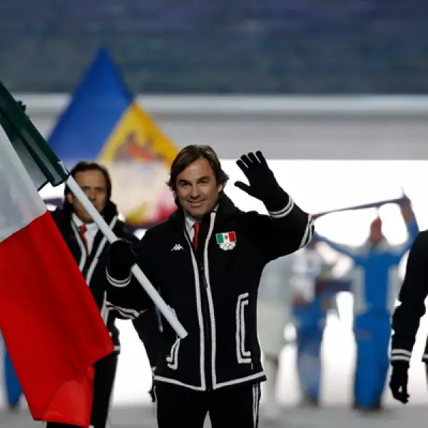 El deportista nació en la Ciudad de México el 2 de febrero de 1959, pero sus padres provienen de la familia real Wurttemberg. Su abuelo, el Kaíser Franz II, fue el último emperador romano.