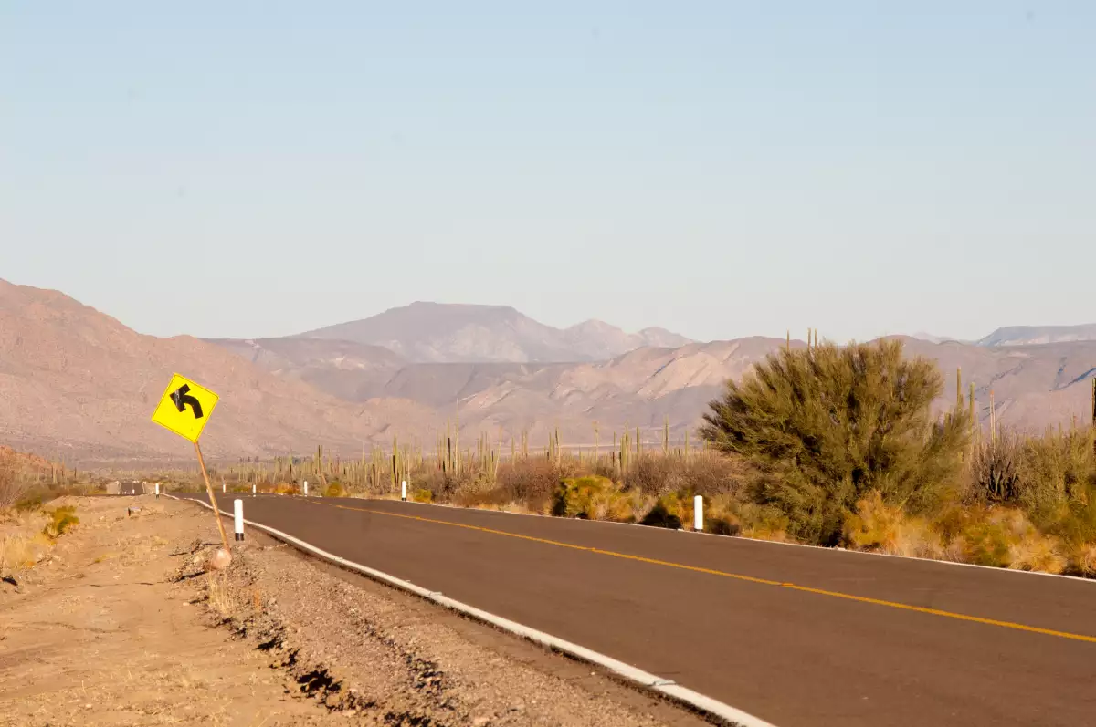 Mexican Federal Highway 1runs down the baja mexico peninsula 02/23/2006