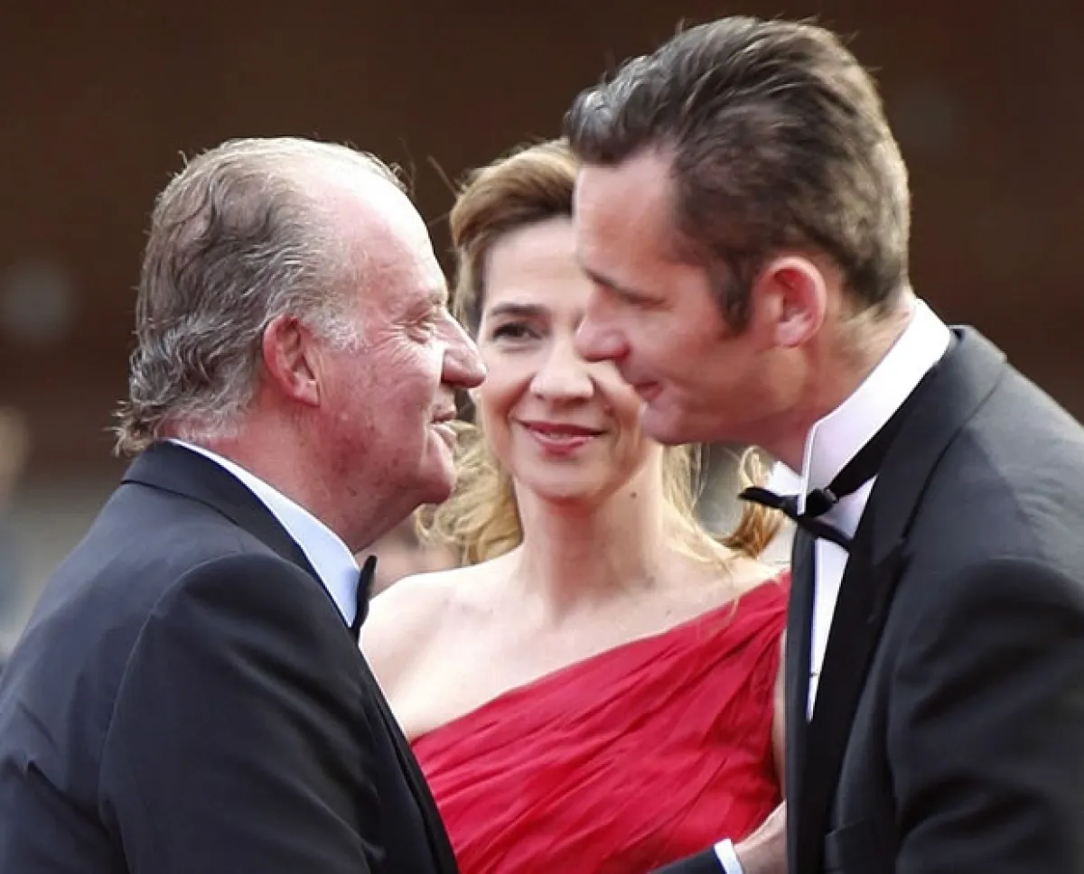 El nombre del Rey también ha sido mencionado.
