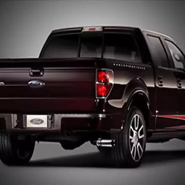 Con nuevas luces traseras, faros y una parrilla cromada hacen de esta pick up algo especial