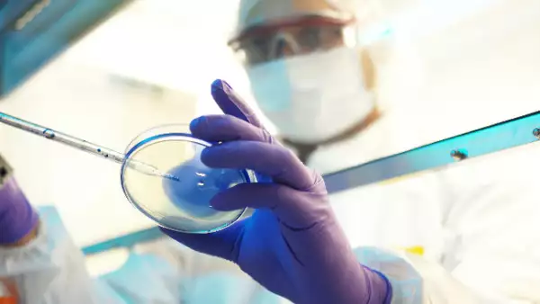 cient�fico en laboratorio