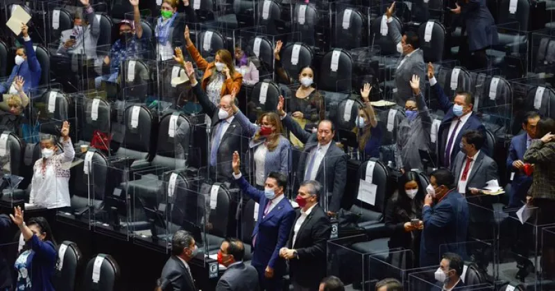 Los diputados validaron el nuevo reparto de comisiones legislativas.