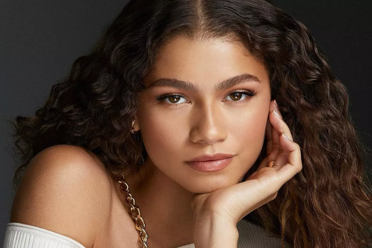zendaya-cejas.png