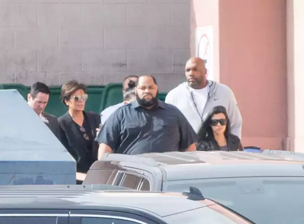 Kris Jenner también estaba en el hospital acompañando a su familia, para después regresar a LA.