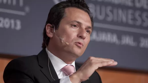 En una mesa de la cumbre, el director general de la paraestatal, Emilio Lozoya Austin, aseguró que las empresas privadas se encuentran listas para invertir en Pemex
