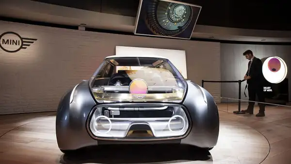 El Mini Vision Next 100 fue presentado en Londres.