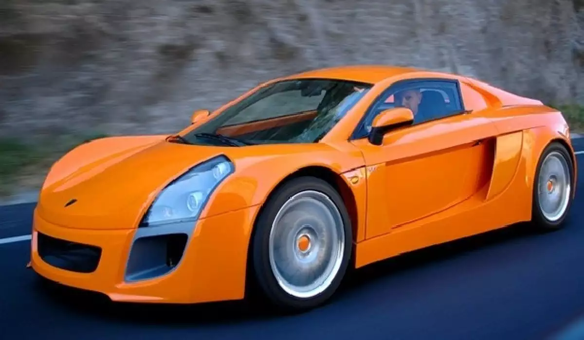 Platicamos con la gente que fabrica el ahora famoso Mastretta, que sirvió como excusa para que los presentadores de Top Gear hicieran bromas sobre México y los mexicanos.