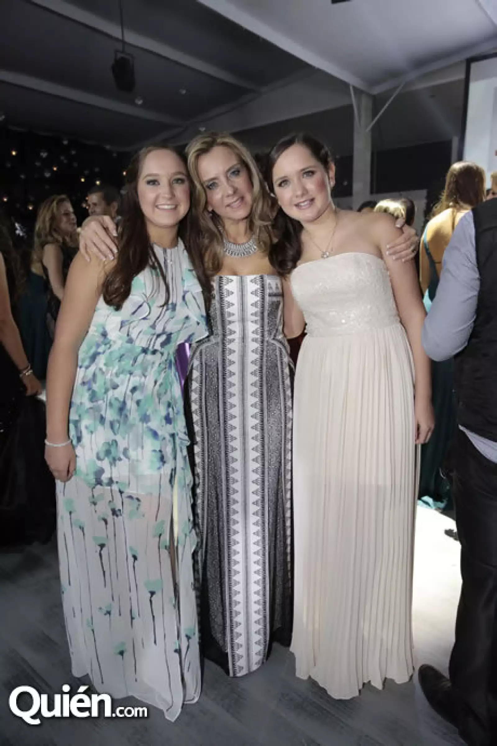 Verónica,Isabella y Sofía Páramo