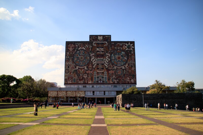 Universidad Nacional