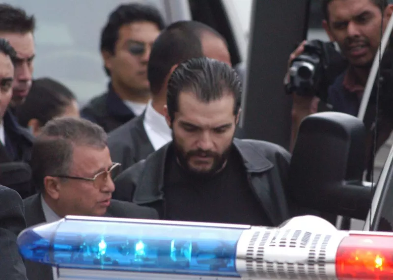 Carlos Ahumada es extraditado a México; Fiscalía reclama 30 mdp y un año de cárcel