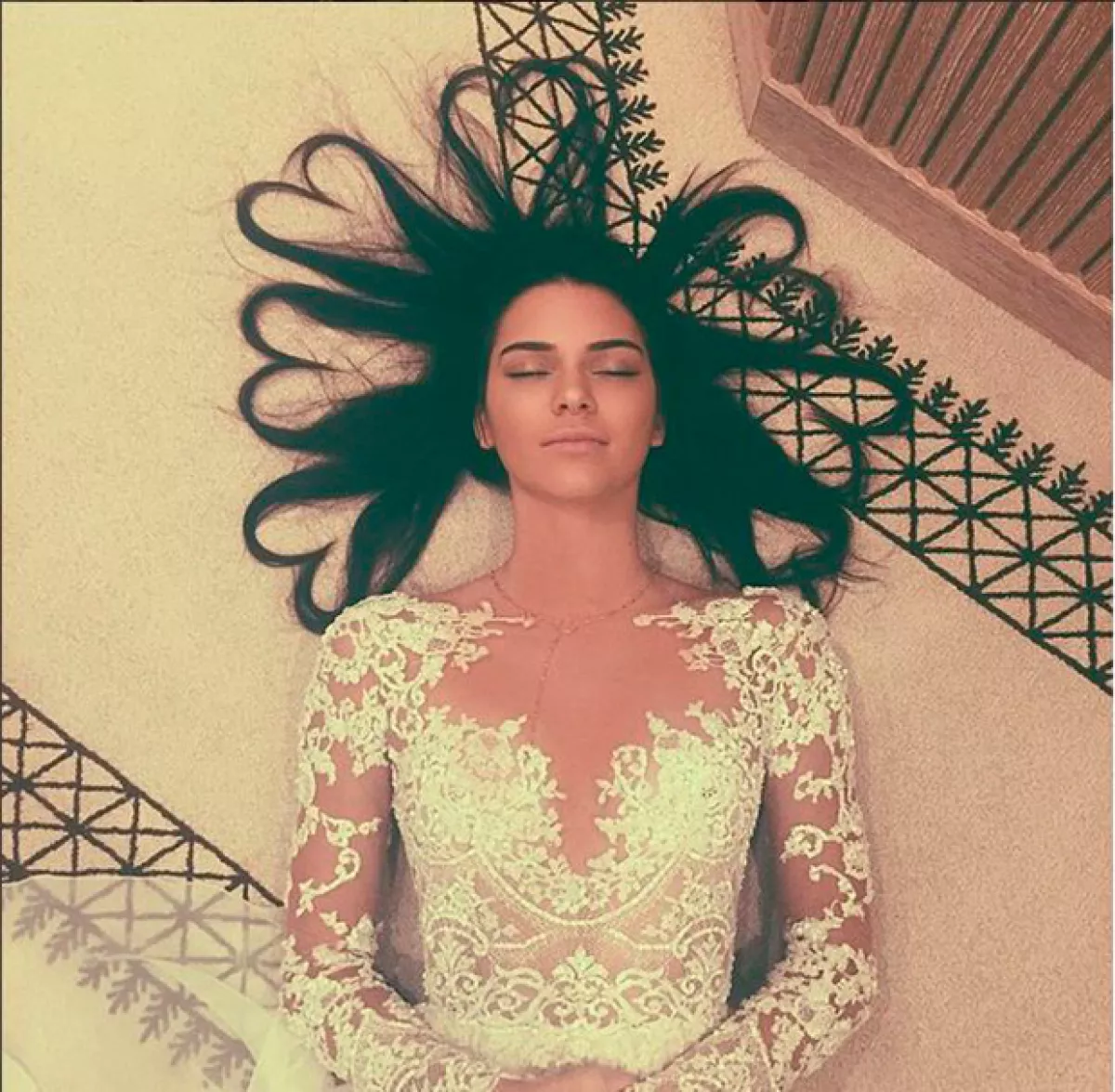 Esta foto de Kendall tenía dicho título, hasta que Justin publicó la romántica imagen junto a su ex.