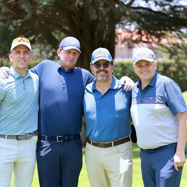  Fernando Tirado , Julián  Fernández ,  Bernardo Quintana  y J
