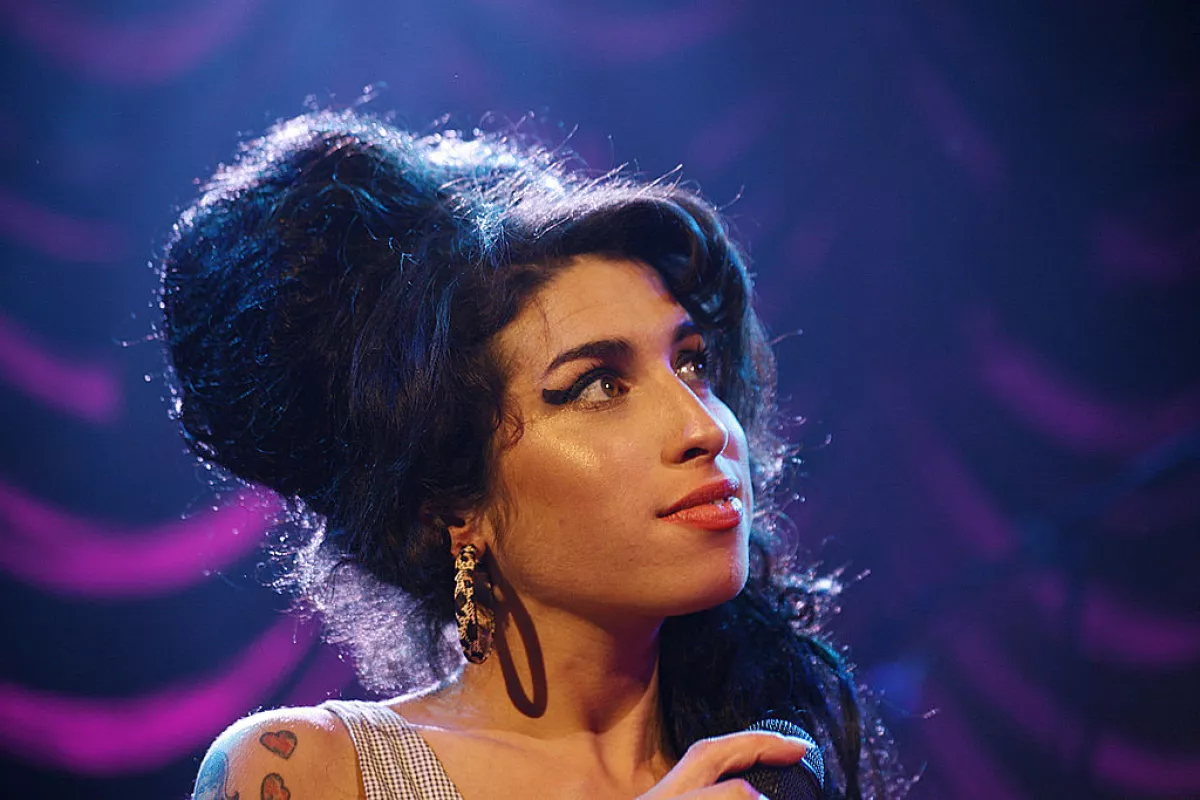 Amy Winehouse.