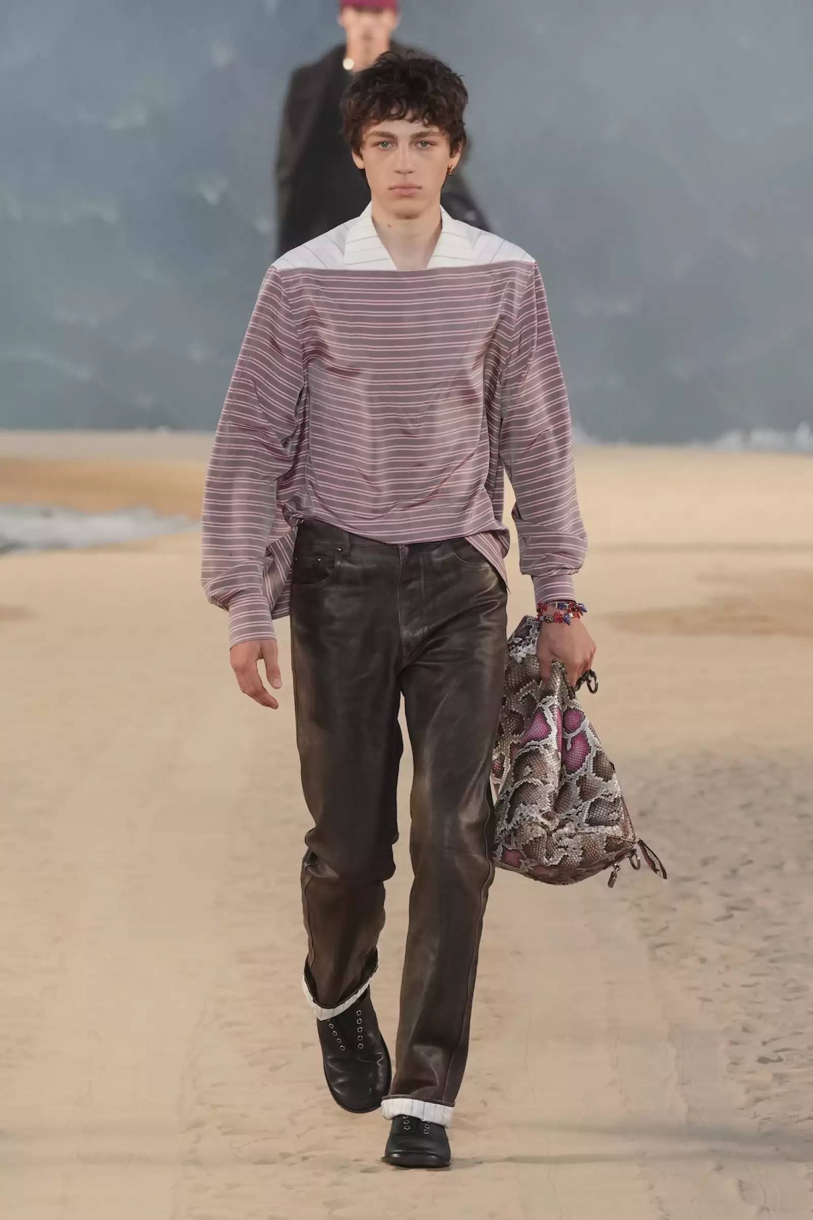 Vuitton m S27 073.jpg