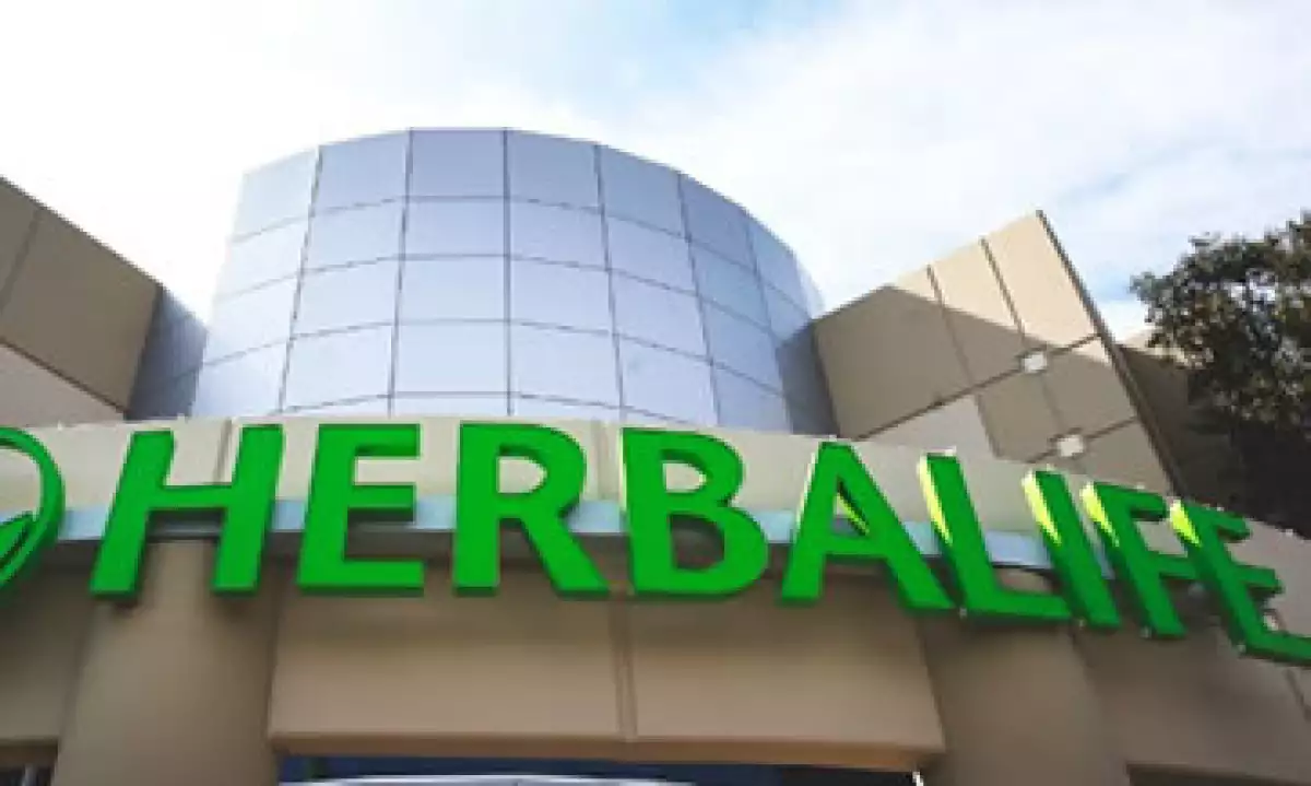 Herbalife niega que esté violando alguna ley, y dice que está abierta a la investigación. (Foto: Getty Images)